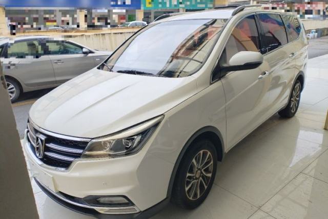 Used Baojun 730 2017 1.8L iAMT Luxury Version 7-Seater