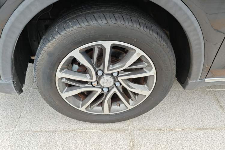 Used Baojun 730 2019 1.5T CVT Fashion Model 7 Seats China V Emission Standard Exterior 4