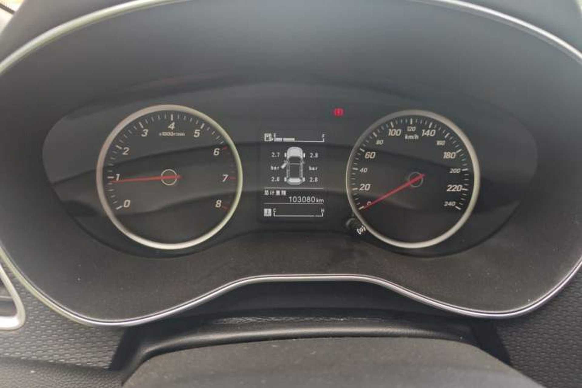 Used Baojun 730 2019 1.5T Manual Fashion Model 7-seater National V Instrument Cluster