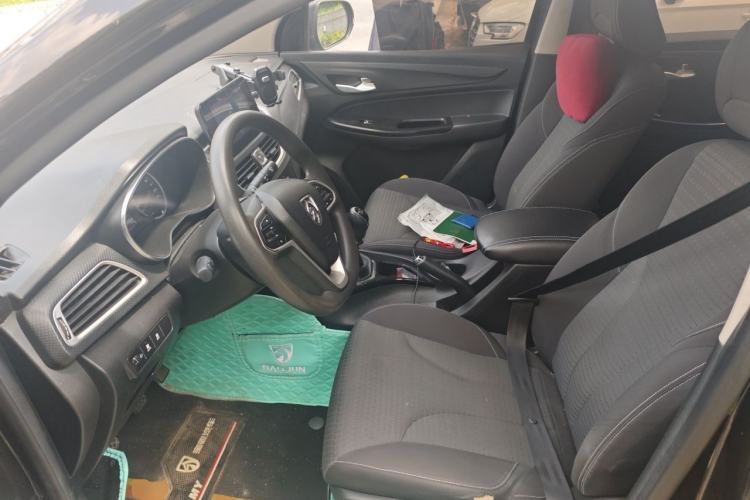 Used Baojun 730 2019 1.5T Manual Fashion Model 7-seater National V Left Front Seat