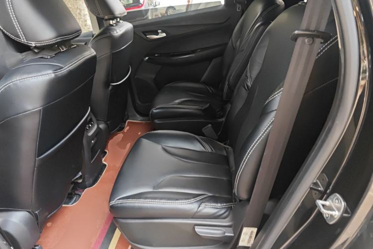 Used Baojun 730 2019 1.5L Manual Fashion Model 7-seater National V Left Rear Seat
