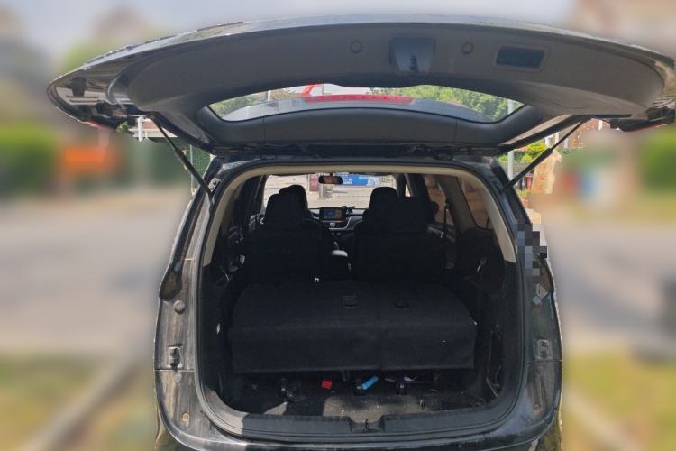 Used Baojun 730 2019 1.5T Manual Fashion Model 7-seater National V Trunk