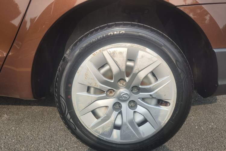 Used Baojun 730 2019 1.5L Manual Value Edition 7 Seats China VI Emission Standard Exterior 6