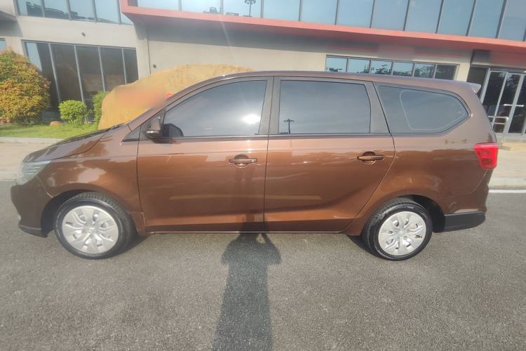 Used Baojun 730 2019 1.5L Manual Value Edition 7 Seats China VI Emission Standard Exterior 7