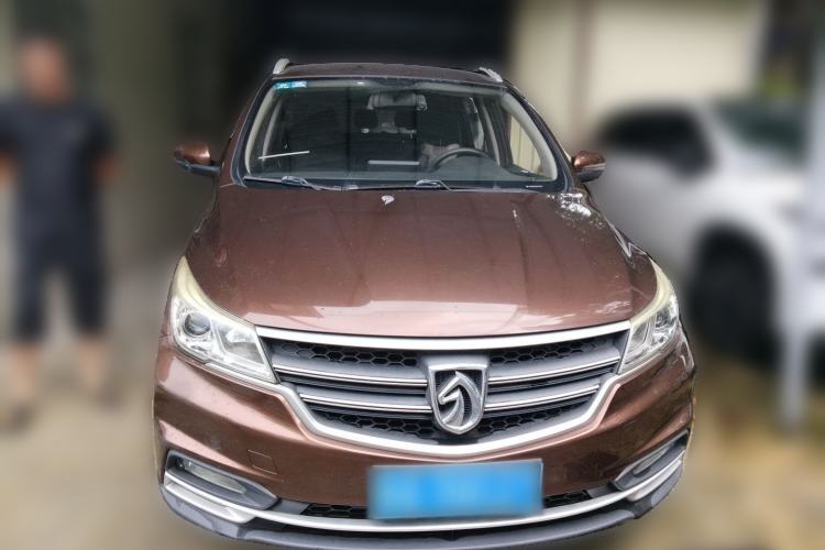 Used Baojun 730 2019 1.5L Manual Fashion Model 7-seater China VI Front