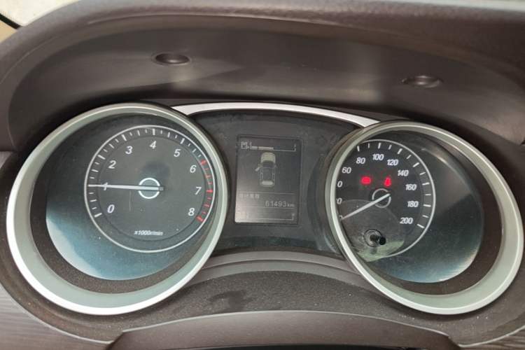 Used Baojun 730 2019 1.5L Manual Value Edition 7 Seats China VI Emission Standard Instrument Cluster