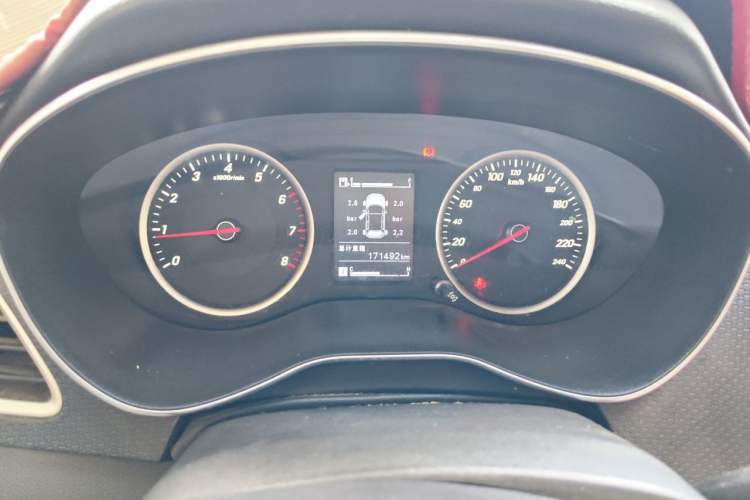 Used Baojun 730 2019 1.5L Manual Fashion Model 7-seater National V Instrument Cluster