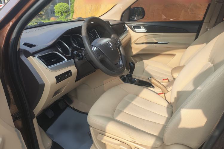 Used Baojun 730 2019 1.5L Manual Value Edition 7 Seats China VI Emission Standard Interior 7