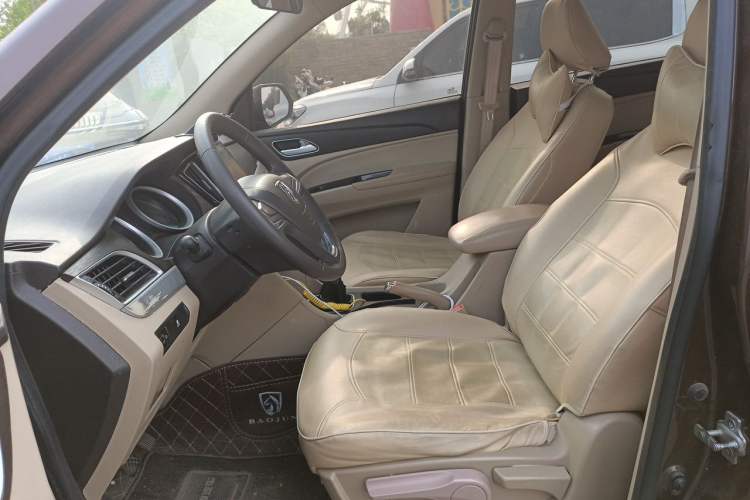 Used Baojun 730 2019 1.5L Manual Value Edition 7 Seats China VI Emission Standard Left Front Seat