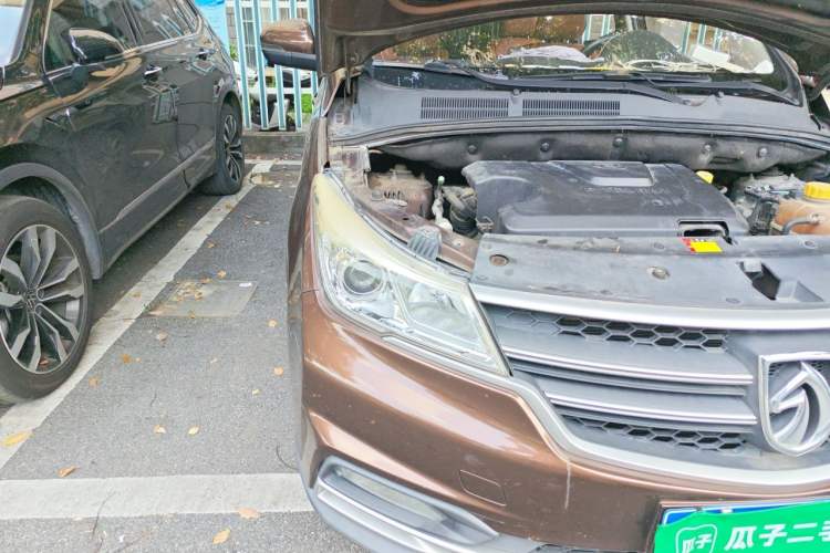 Used Baojun 730 2019 1.5L Manual Fashion Model 7-seater National V Right Front Headlight