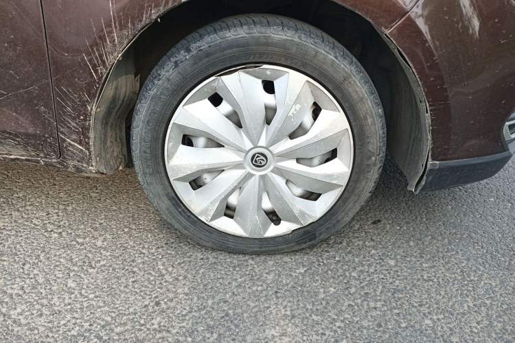 Used Baojun 730 2019 1.5L Manual Value Edition 7 Seats China VI Emission Standard Right Front Wheel Hub