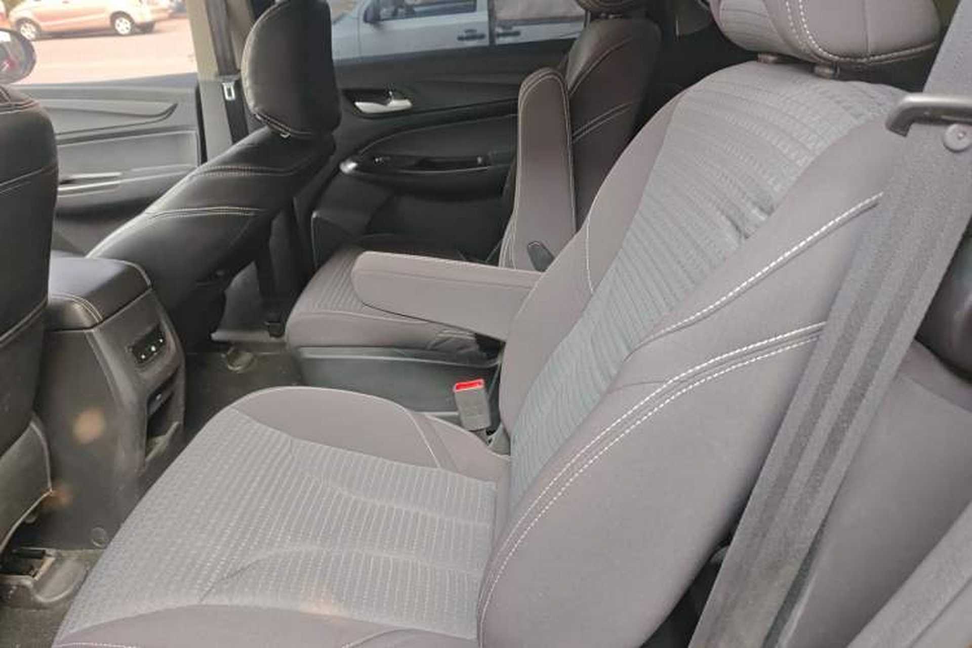 Used Baojun 730 2019 1.5T Manual Fashion Model 7-seater China VI Left Rear Seat