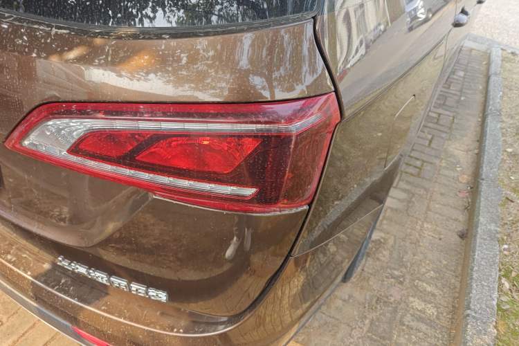 Used Baojun 730 2019 1.5T Manual Fashion Model 7-seater China VI Right Rear Taillight