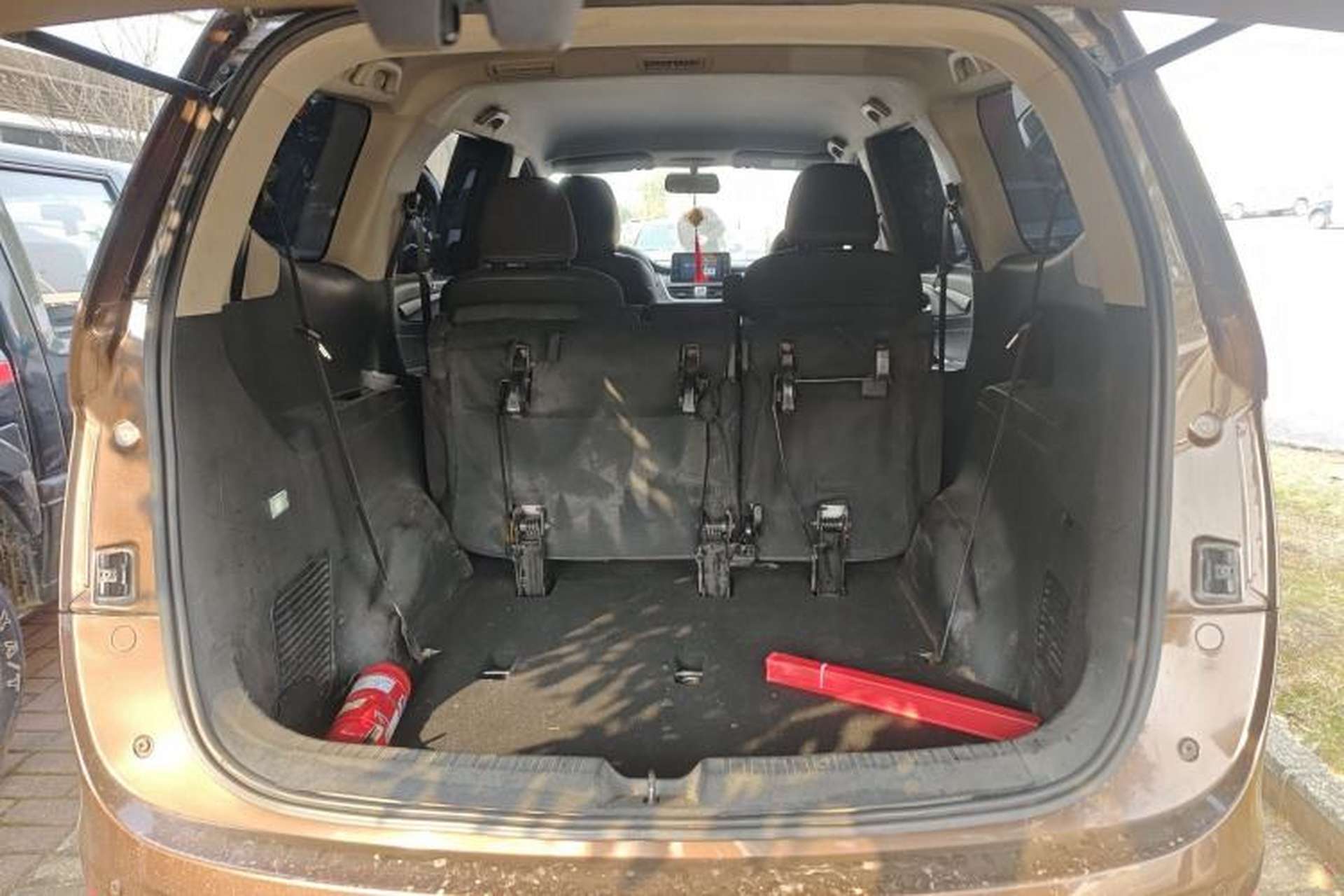 Used Baojun 730 2019 1.5T Manual Fashion Model 7-seater China VI Trunk
