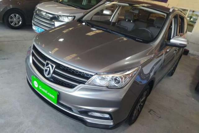 Used Baojun 730 2019 1.5L Manual Fashion Model 7-seater China VI