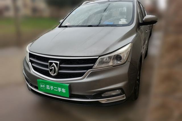 Used Baojun 730 2019 1.5L Manual Fashion Model 7-seater China VI