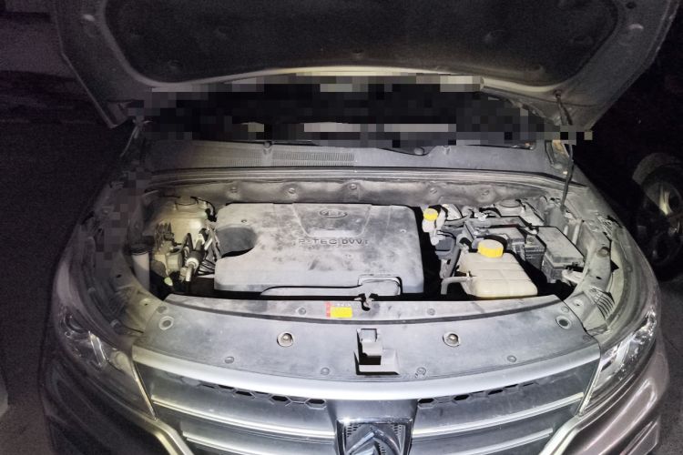 Used Baojun 730 2019 1.5L Manual Fashion Model 7-seater China VI Engine Bay