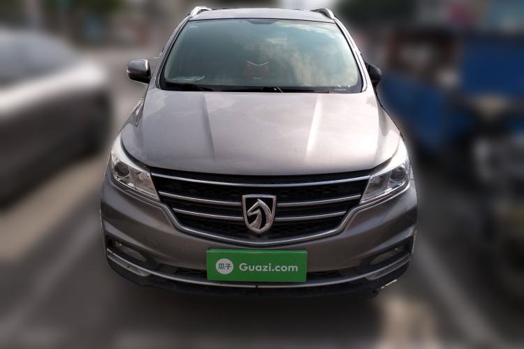 Used Baojun 730 2019 1.5L Manual Fashion Model 7-seater China VI Exterior 1
