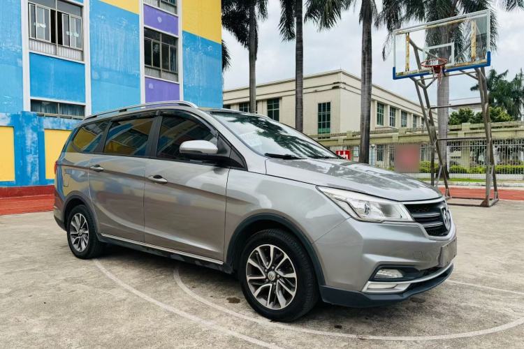 Used Baojun 730 2019 1.5T CVT Fashion Model 7 Seats China VI Emission Standard Exterior 2