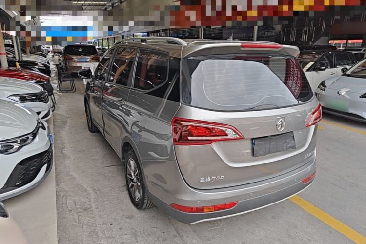 Used Baojun 730 2019 1.5L Manual Fashion Model 7-seater National V Exterior 2