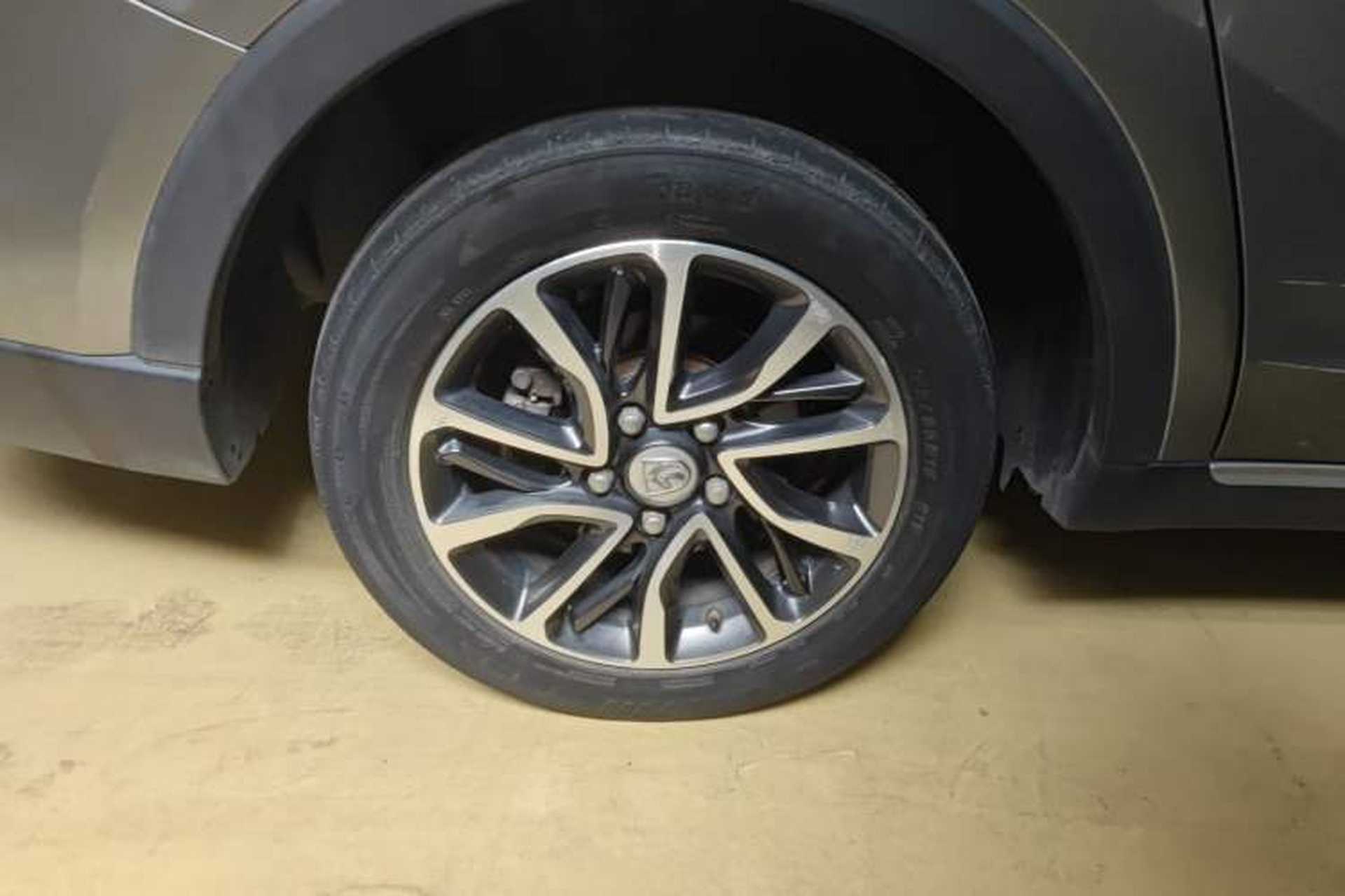 Used Baojun 730 2019 1.5L Manual Fashion Model 7-seater China VI Exterior 7