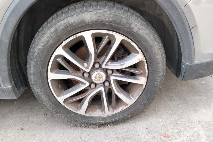 Used Baojun 730 2019 1.5L Manual Fashion Model 7-seater China VI Exterior 7