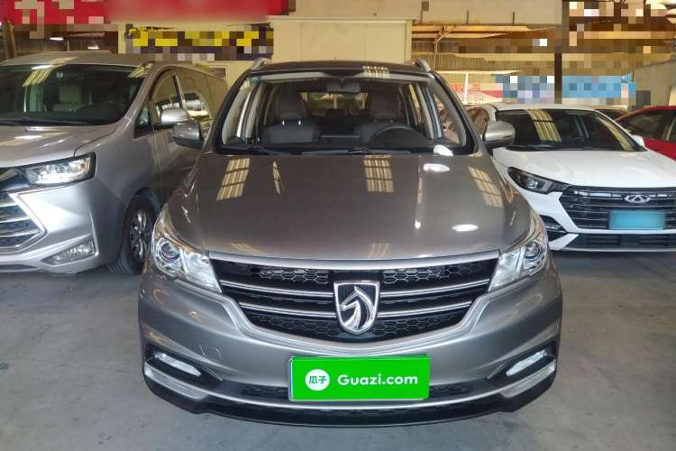 Used Baojun 730 2019 1.5L Manual Fashion Model 7-seater China VI Front