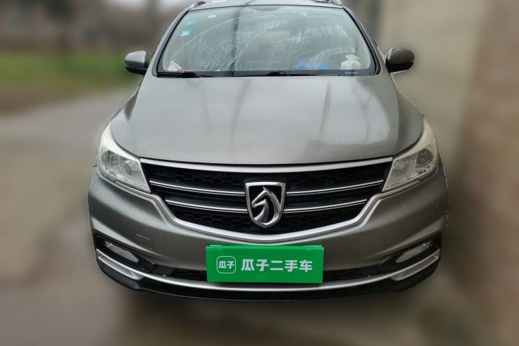 Used Baojun 730 2019 1.5L Manual Fashion Model 7-seater China VI Front