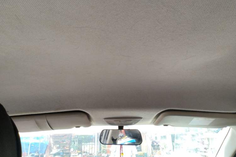 Used Baojun 730 2019 1.5L Manual Fashion Model 7-seater China VI Headliner
