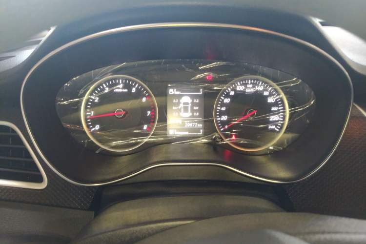 Used Baojun 730 2019 1.5L Manual Fashion Model 7-seater China VI Instrument Cluster