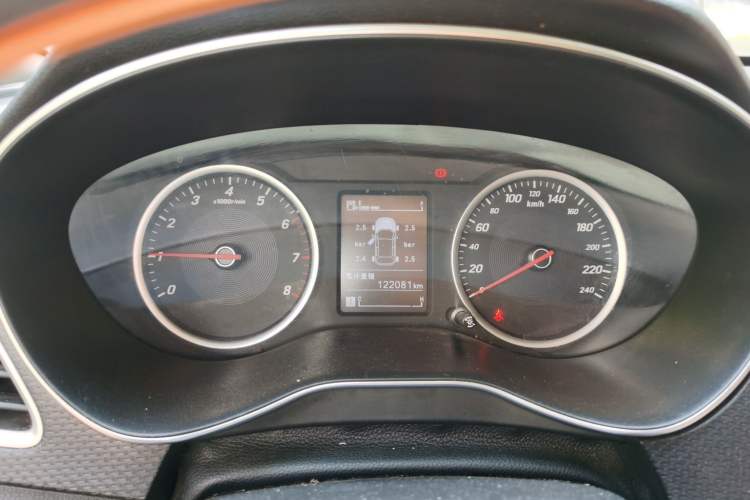 Used Baojun 730 2019 1.5L Manual Fashion Model 7-seater National V Instrument Cluster