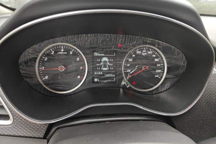 Used Baojun 730 2019 1.5L Manual Fashion Model 7-seater China VI Instrument Cluster