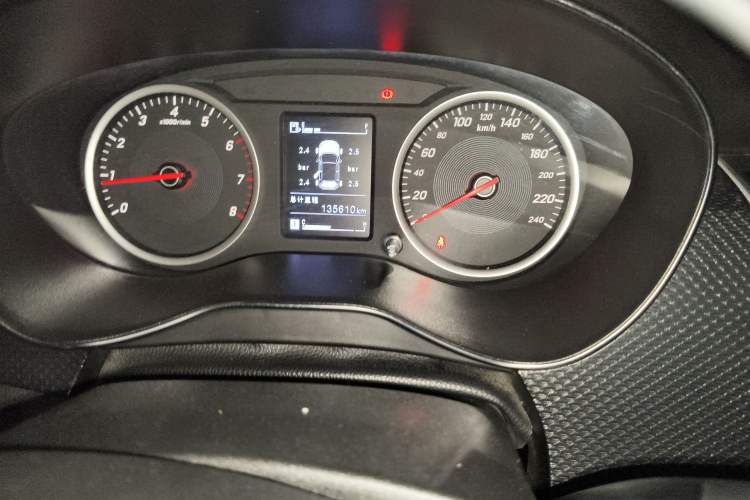 Used Baojun 730 2019 1.5L Manual Fashion Model 7-seater China VI Instrument Cluster