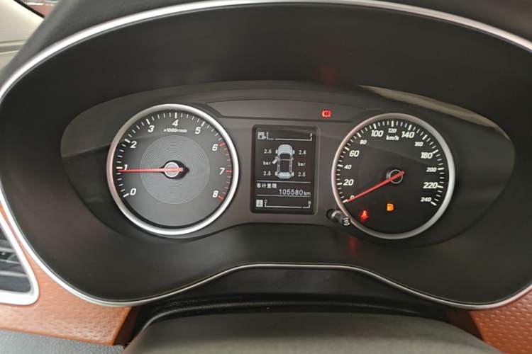 Used Baojun 730 2019 1.5L Manual Fashion Model 7-seater National V Instrument Cluster