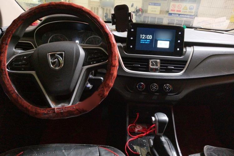 Used Baojun 730 2019 1.5T CVT Fashion Model 7 Seats China VI Emission Standard Interior 2