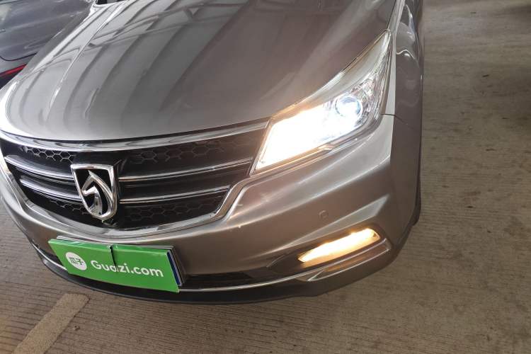 Used Baojun 730 2019 1.5T CVT Flagship Model 7 Seats China VI Emission Standard Left Front Headlight