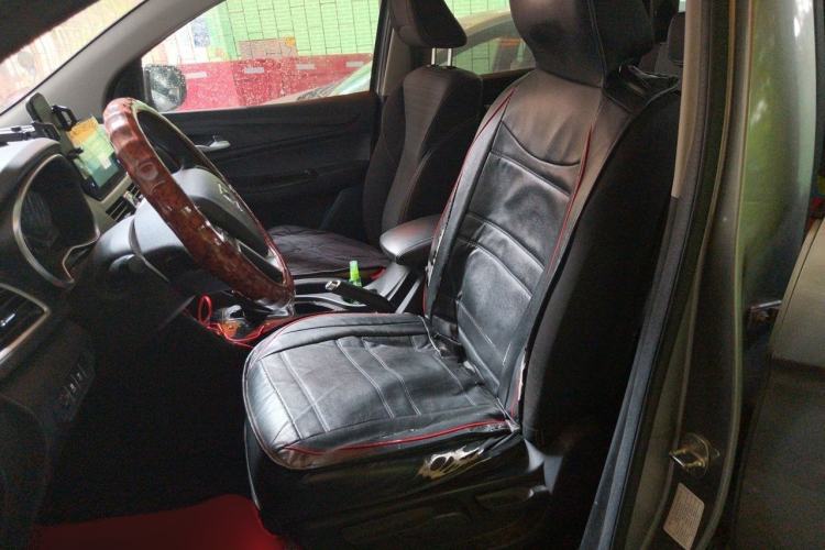 Used Baojun 730 2019 1.5T CVT Fashion Model 7 Seats China VI Emission Standard Left Front Seat
