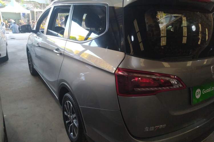 Used Baojun 730 2019 1.5L Manual Fashion Model 7-seater China VI Left Side