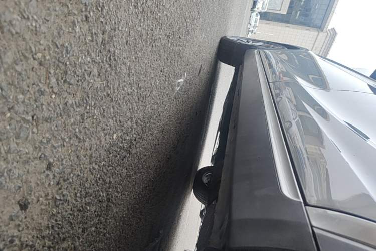 Used Baojun 730 2019 1.5T Manual Fashion Model 7-seater National V Left Side Sill
