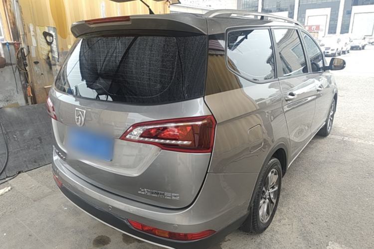 Used Baojun 730 2019 1.5T Manual Fashion Model 7-seater National V Rear Right 45 Deg