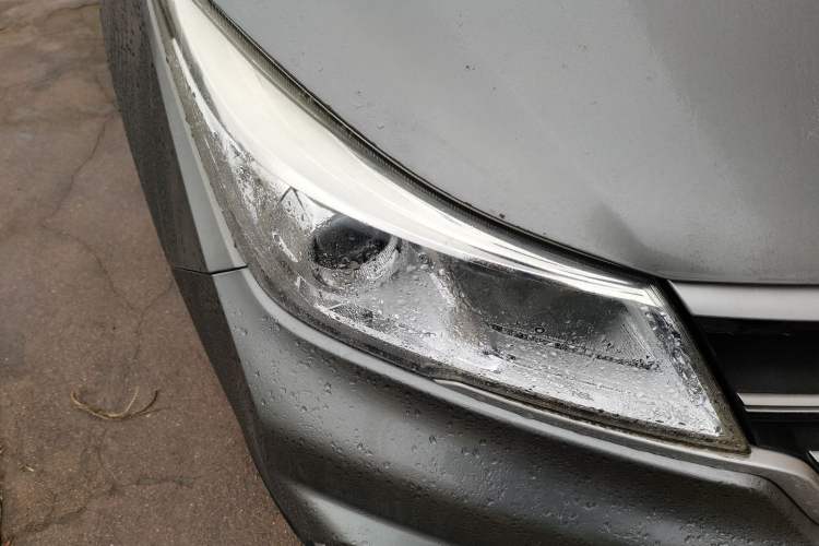 Used Baojun 730 2019 1.5L Manual Fashion Model 7-seater China VI Right Front Headlight