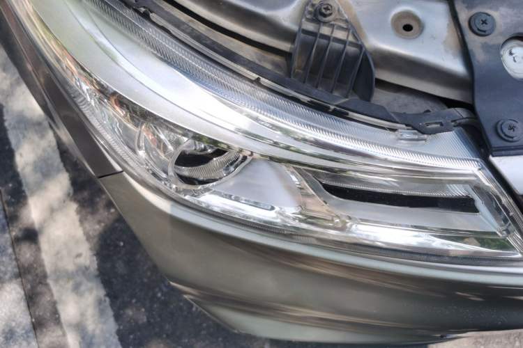 Used Baojun 730 2019 1.5L Manual Fashion Model 7-seater National V Right Front Headlight