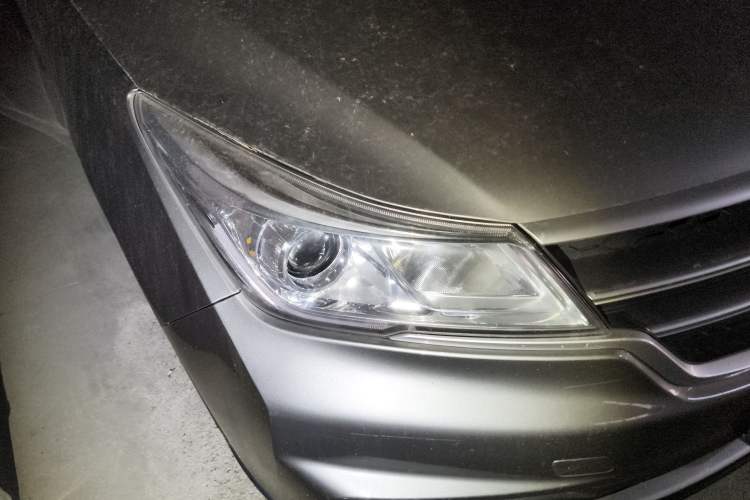 Used Baojun 730 2019 1.5L Manual Fashion Model 7-seater China VI Right Front Headlight