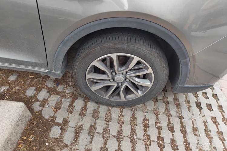 Used Baojun 730 2019 1.5T CVT Flagship Model 7 Seats China VI Emission Standard Right Front Wheel Hub