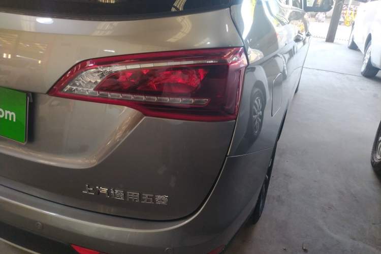 Used Baojun 730 2019 1.5L Manual Fashion Model 7-seater China VI Right Rear Taillight