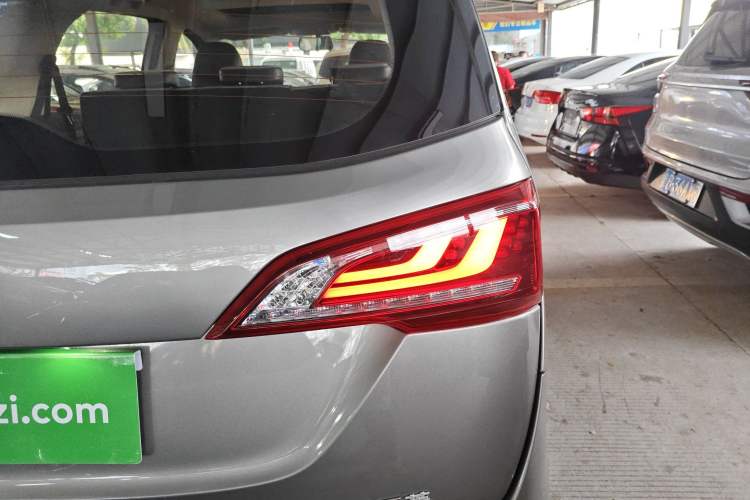 Used Baojun 730 2019 1.5T CVT Flagship Model 7 Seats China VI Emission Standard Right Rear Taillight