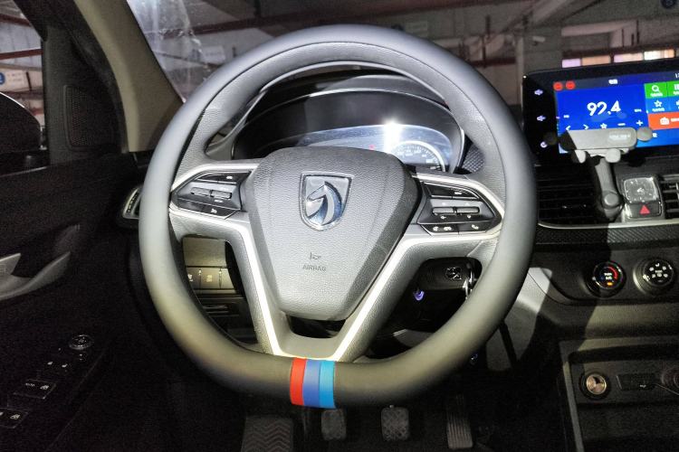 Used Baojun 730 2019 1.5L Manual Fashion Model 7-seater China VI Steering Wheel