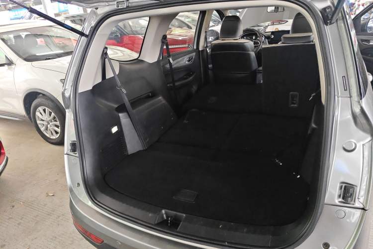 Used Baojun 730 2019 1.5T CVT Flagship Model 7 Seats China VI Emission Standard Trunk