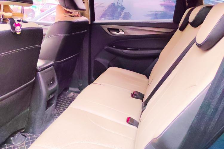 Used Baojun 730 2019 1.5T CVT Flagship Model 7 Seats China VI Emission Standard Left Rear Seat