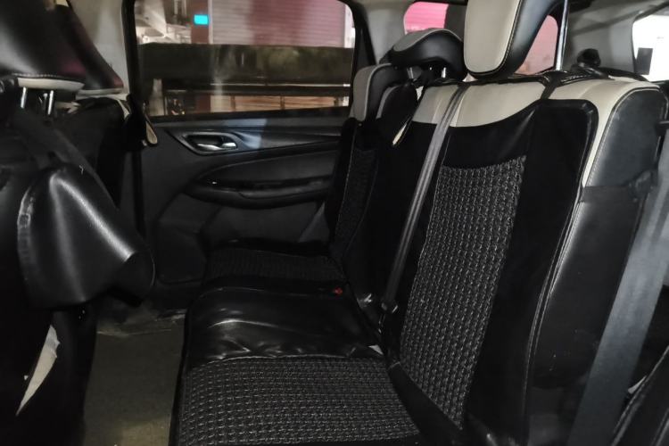 Used Baojun 730 2019 1.5T CVT Flagship Version 7 Seats China V Emission Standard Left Rear Seat